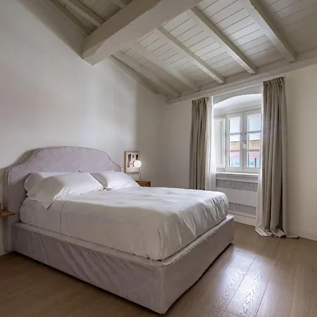 Apartament Deservi Charming Leonardo Florencja